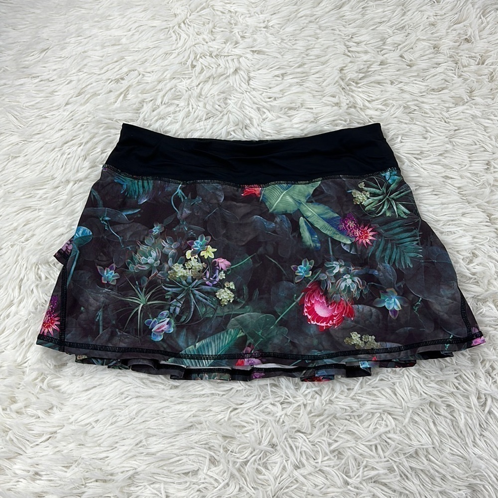 Lululemon Run: Pace Setter Skirt *4-way Stretch (Regular) Curious Jungle Multi